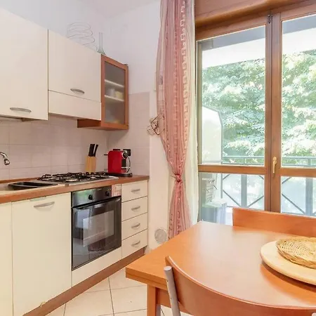 Elegante A 500 Mt Da M4 Con Wifi E Ac Apartment Milan Exterior photo