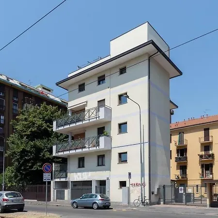 Elegante A 500 Mt Da M4 Con Wifi E Ac Apartment Milan Exterior photo