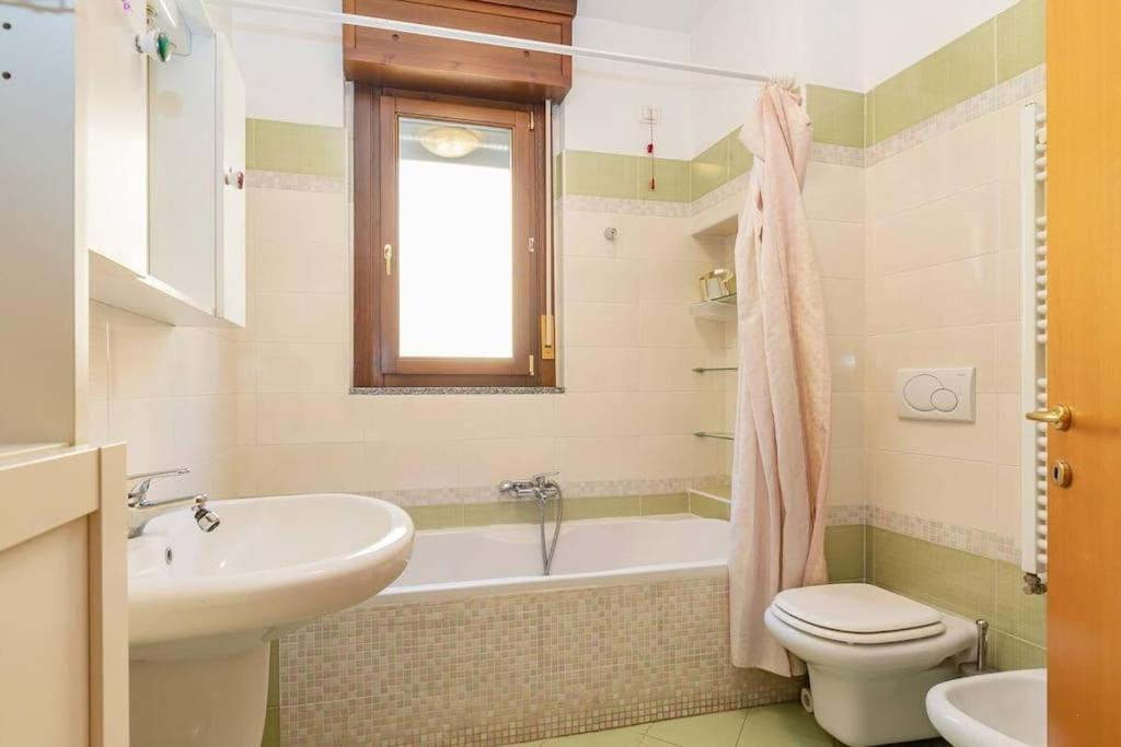 Elegante A 500 Mt Da M4 Con Wifi E Ac Apartamento Milán